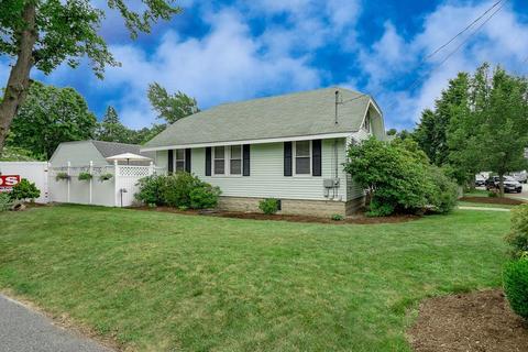30 Brownlee Blvd, Warwick, RI 02886 photo 6