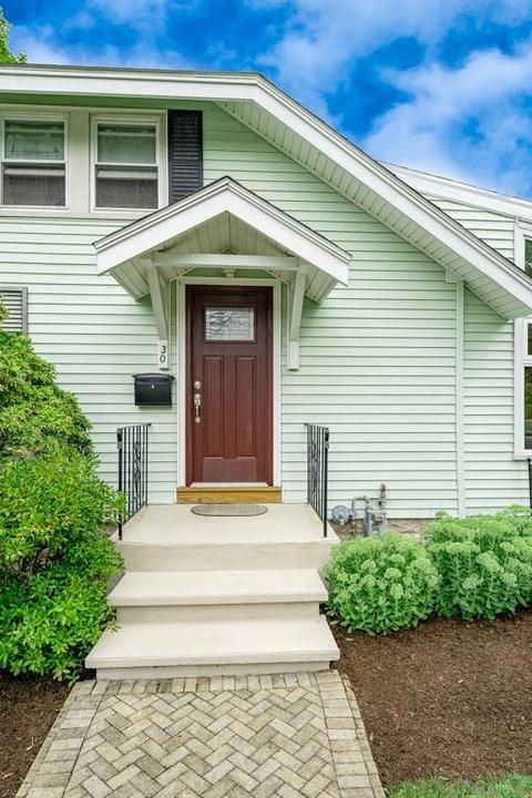 30 Brownlee Blvd, Warwick, RI 02886 photo 2