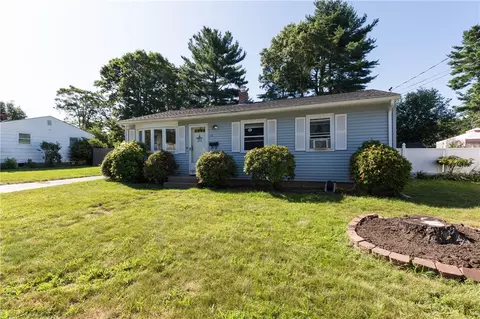 16 Vera Rd, Coventry, RI 02816 photo 3