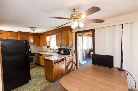 16 Vera Rd, Coventry, RI 02816 photo 12
