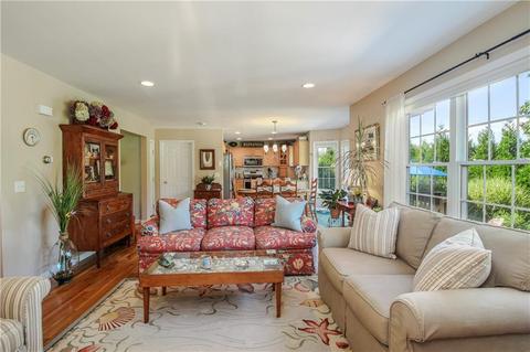 31 Piezzo Dr, Westerly, RI 02891 photo 7