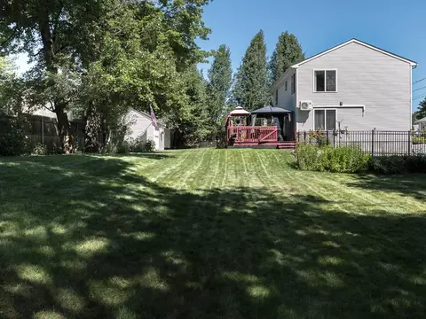 67 Vanstone Ave, Warwick, RI 02889 photo 2