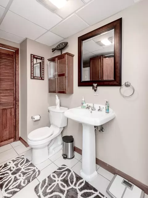 67 Vanstone Ave, Warwick, RI 02889 photo 15