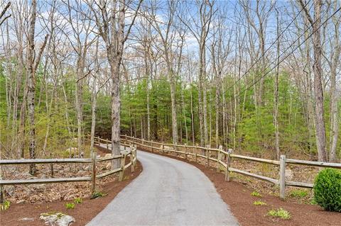 10 Stone Gate Dr, Coventry, RI 02816 photo 4