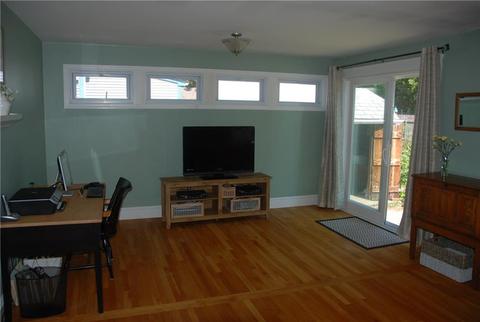 98 Chambly Ave, Warwick, RI 02888 photo 9