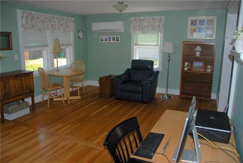 98 Chambly Ave, Warwick, RI 02888 photo 10