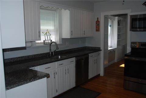 98 Chambly Ave, Warwick, RI 02888 photo 6