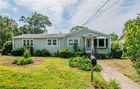 15 Eldridge Ave, Warwick, RI 02886 photo 1