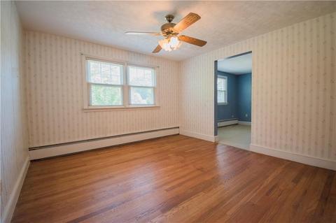 15 Eldridge Ave, Warwick, RI 02886 photo 8