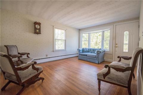15 Eldridge Ave, Warwick, RI 02886 photo 2