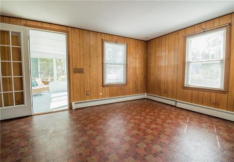 15 Eldridge Ave, Warwick, RI 02886 photo 3