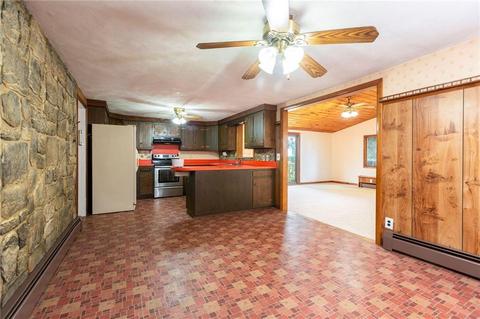 90 Normandy Dr, Warwick, RI 02886 photo 5