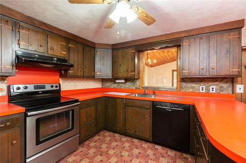 90 Normandy Dr, Warwick, RI 02886 photo 6
