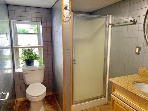 33 Saint Barnabe St, Woonsocket, RI 02895 photo 21