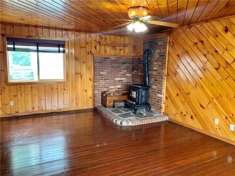 33 Saint Barnabe St, Woonsocket, RI 02895 photo 9