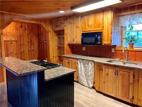 33 Saint Barnabe St, Woonsocket, RI 02895 photo 7