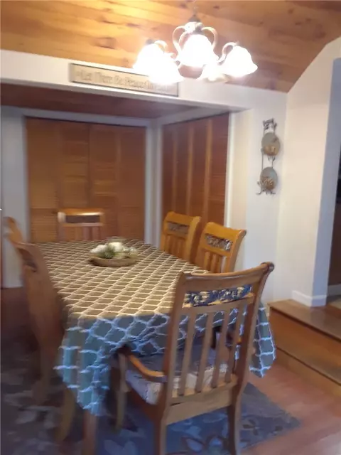 25 White Ave, Warwick, RI 02889 photo 8