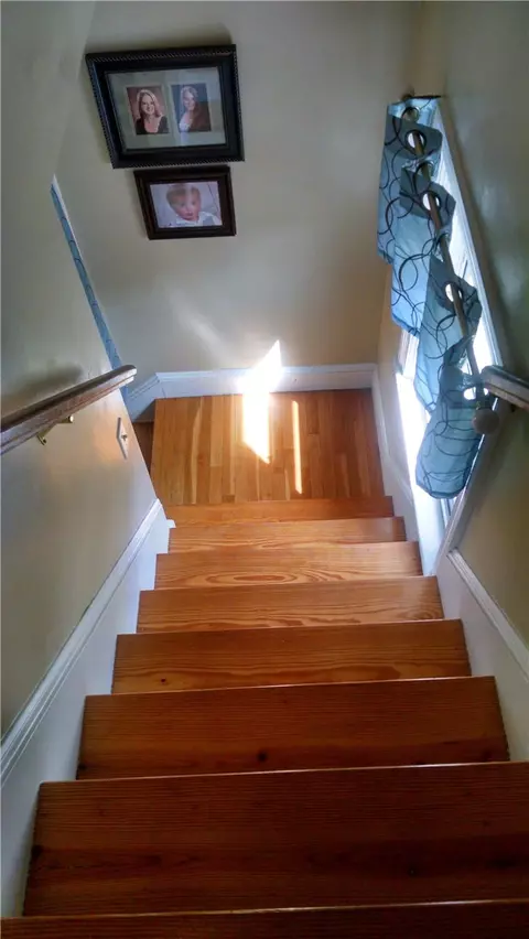 25 White Ave, Warwick, RI 02889 photo 13