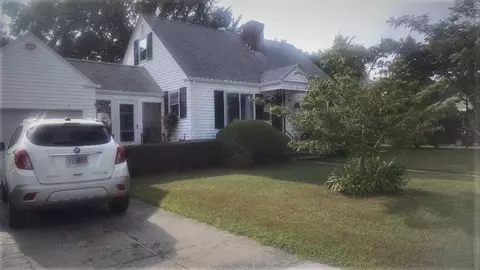 25 White Ave, Warwick, RI 02889 photo 2