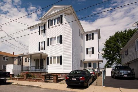 580 Hicks St, Fall River, MA 02724 photo 2