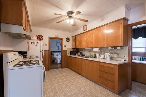 580 Hicks St, Fall River, MA 02724 photo 18