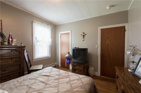 580 Hicks St, Fall River, MA 02724 photo 8