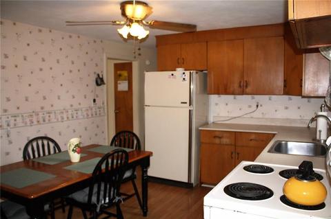 24 Nutmeg Dr, Westerly, RI 02891 photo 4