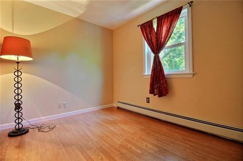 2 Top St, Westerly, RI 02891 photo 9