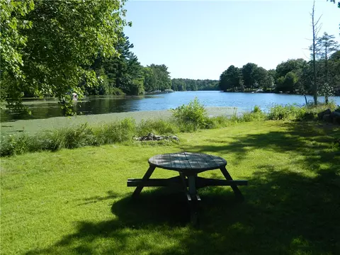 40 Pine Tree Rd, Coventry, RI 02816 photo 3
