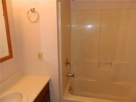 40 Pine Tree Rd, Coventry, RI 02816 photo 13
