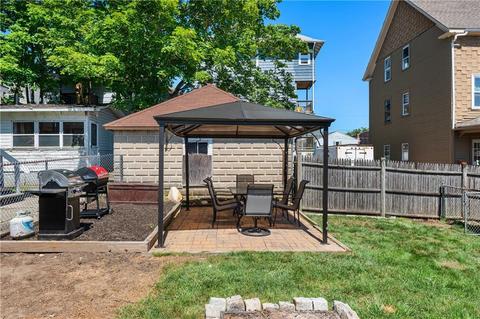 11 Phebe St, Woonsocket, RI 02895 photo 5