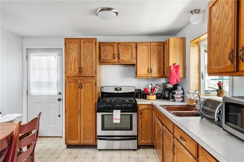 11 Phebe St, Woonsocket, RI 02895 photo 12
