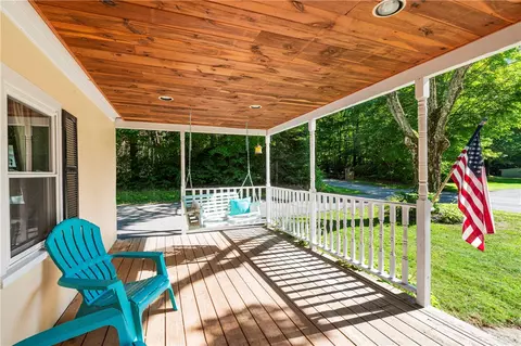 74 Maple Leaf Rd, Glendale, RI 02826 photo 2