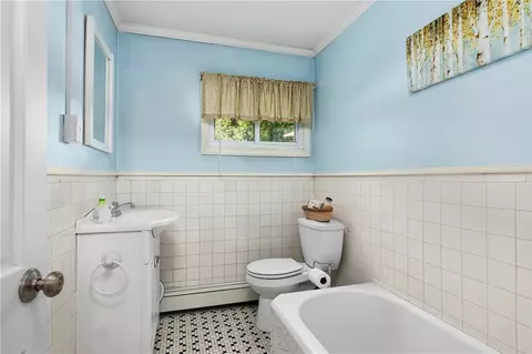 74 Maple Leaf Rd, Glendale, RI 02826 photo 18