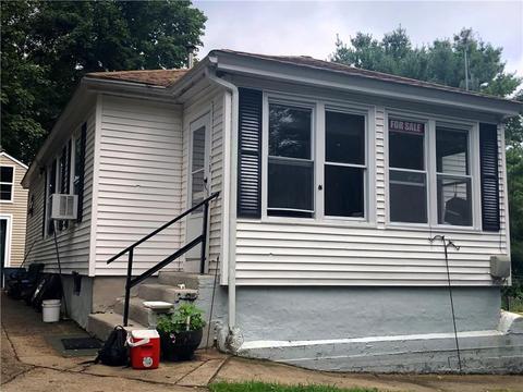 38 Talbot Ave, Woonsocket, RI 02895 photo 2