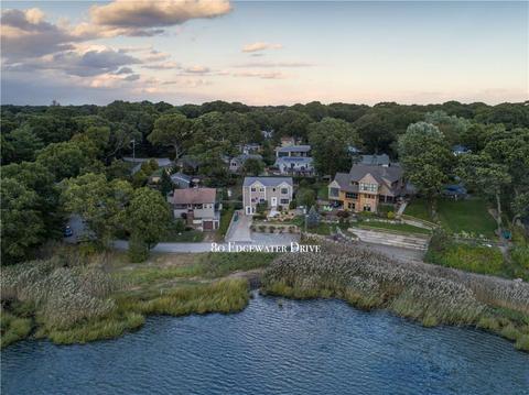 80 Edgewater Dr, Warwick, RI 02886 photo 1