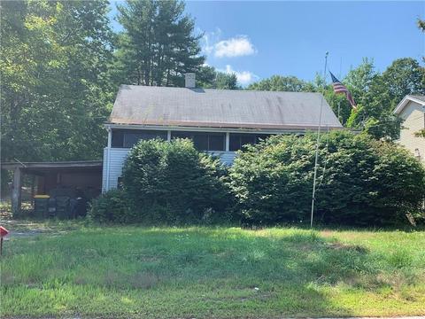 950 Victory Hwy, Mapleville, RI 02839 photo 1