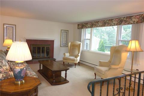 75 Mark Allen Dr, Warwick, RI 02886 photo 7