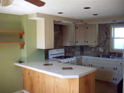32 Oniska St, Warwick, RI 02889 photo 9