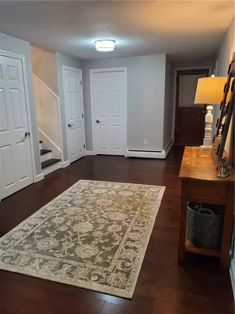 95 Park View Ave, Warwick, RI 02888 photo 5