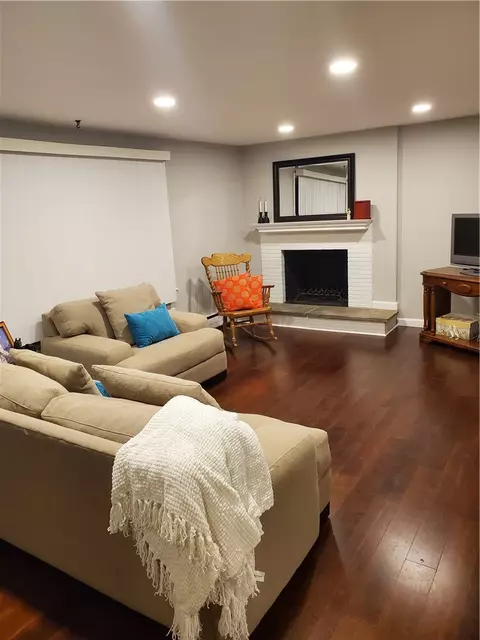 95 Park View Ave, Warwick, RI 02888 photo 4