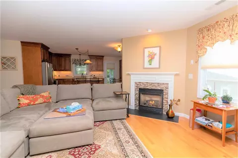 35 Captains Dr, Westerly, RI 02891 photo 14