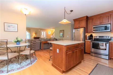 35 Captains Dr, Westerly, RI 02891 photo 12