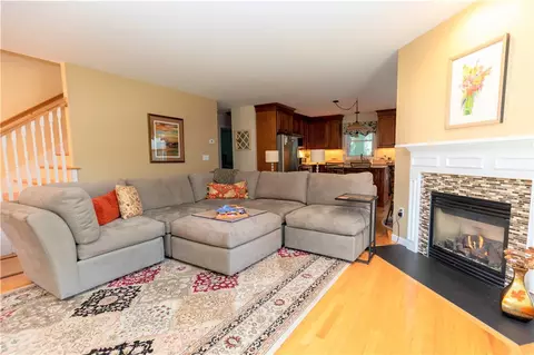 35 Captains Dr, Westerly, RI 02891 photo 13