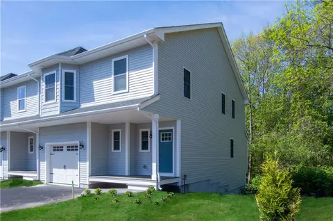 724 Centerville Rd #7, Warwick, RI 02886 photo 1