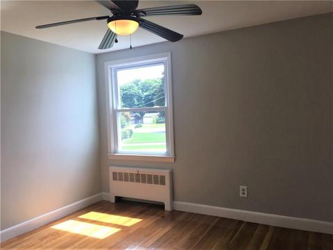 55 Echo Dr, Warwick, RI 02886 photo 18