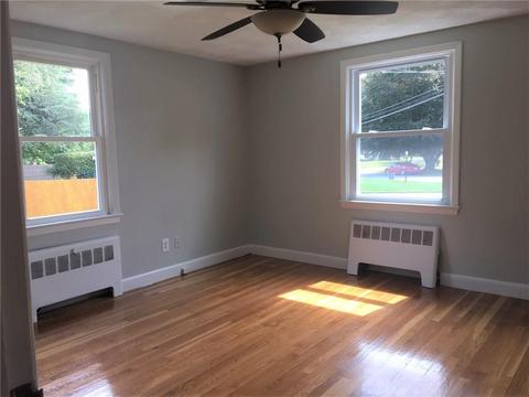 55 Echo Dr, Warwick, RI 02886 photo 16