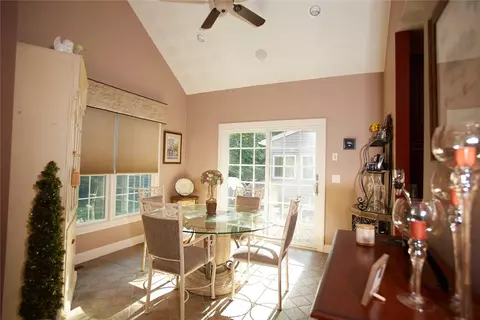 75 Pine Ridge Drive Dr, Cranston, RI 02921 photo 14