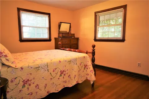 652 Lydia Ave, Woonsocket, RI 02895 photo 3
