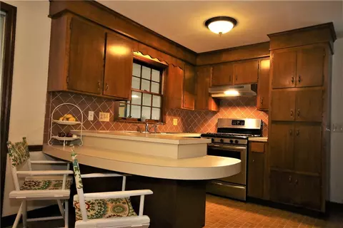 652 Lydia Ave, Woonsocket, RI 02895 photo 6